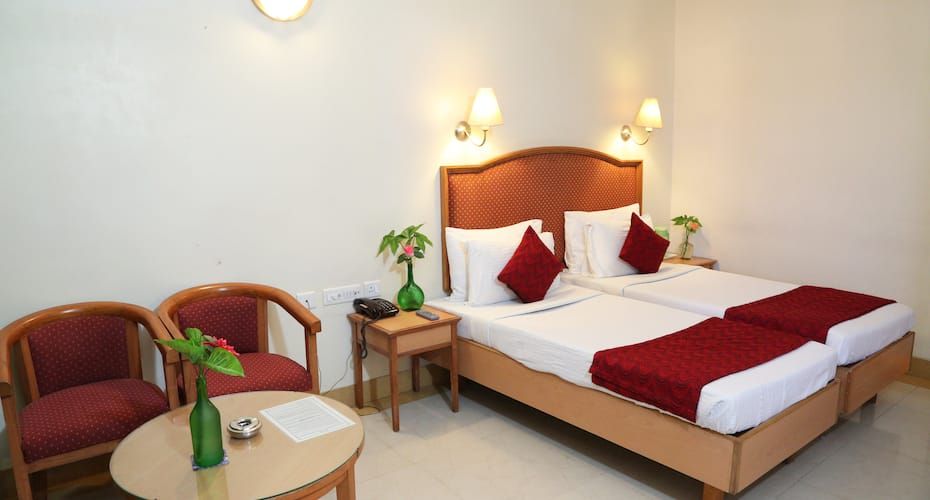 Standard Twin Bedroom